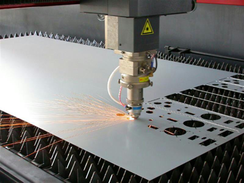 Daily maintenance and repair of laser head