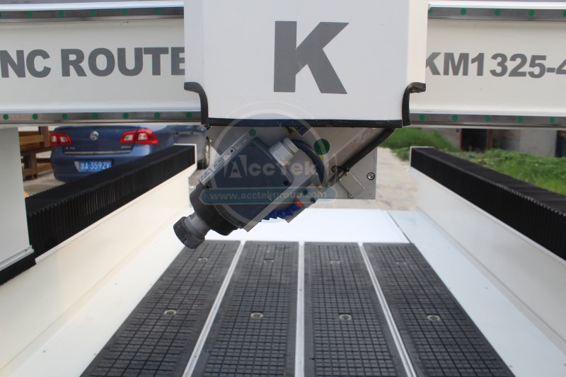 How to distinguish the true and false four-axis engraving machine